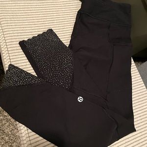 lululemon leggings. size 6.